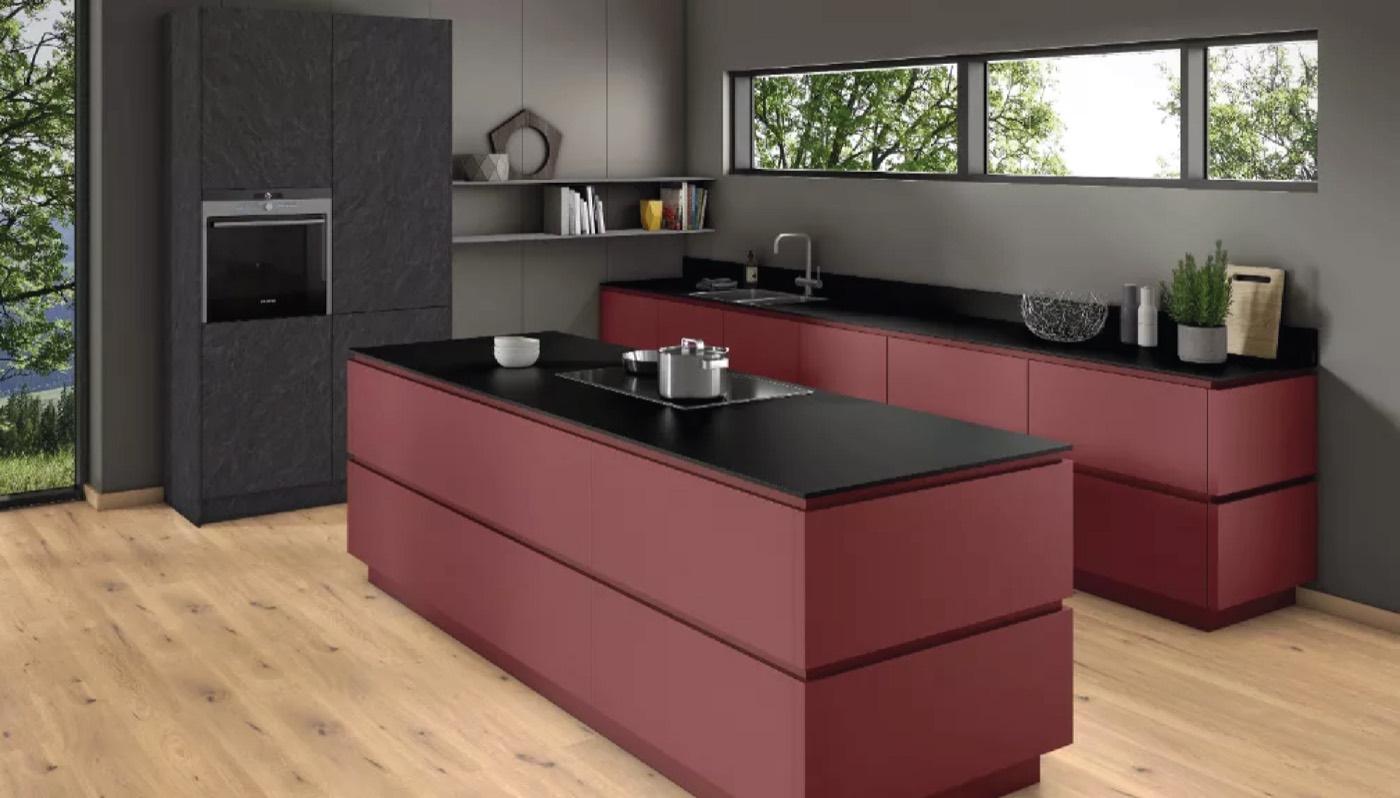 Milano modern kitchen in Garnet Red & Scivaro Slate